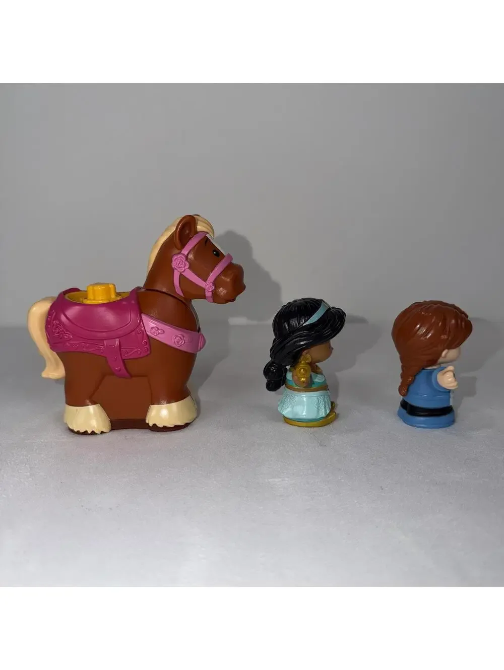 Fisher Price Little People Bundle - Jasmine, Horse, Pizza Boy - Picture 4 of 6